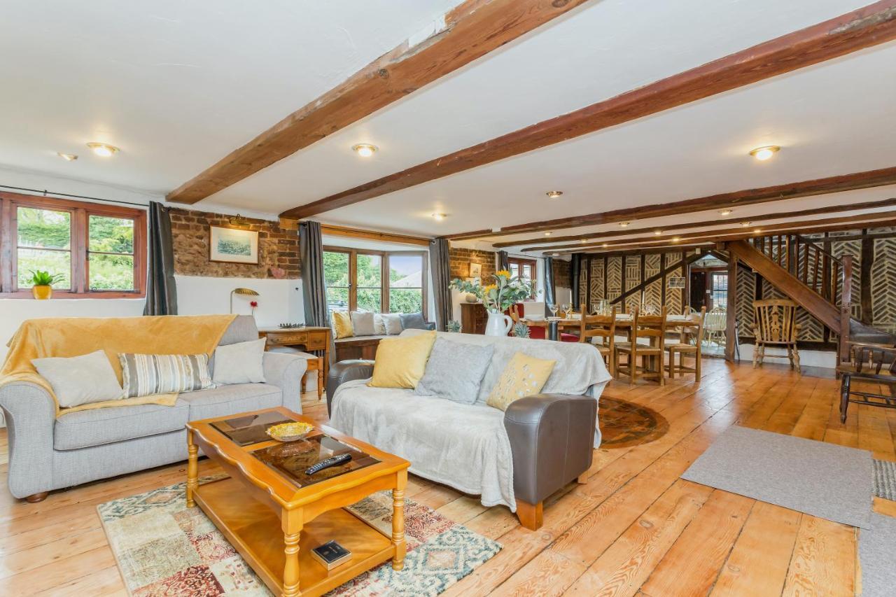 Holiday home Dyke Farm Barn Near By Huluki Sussex