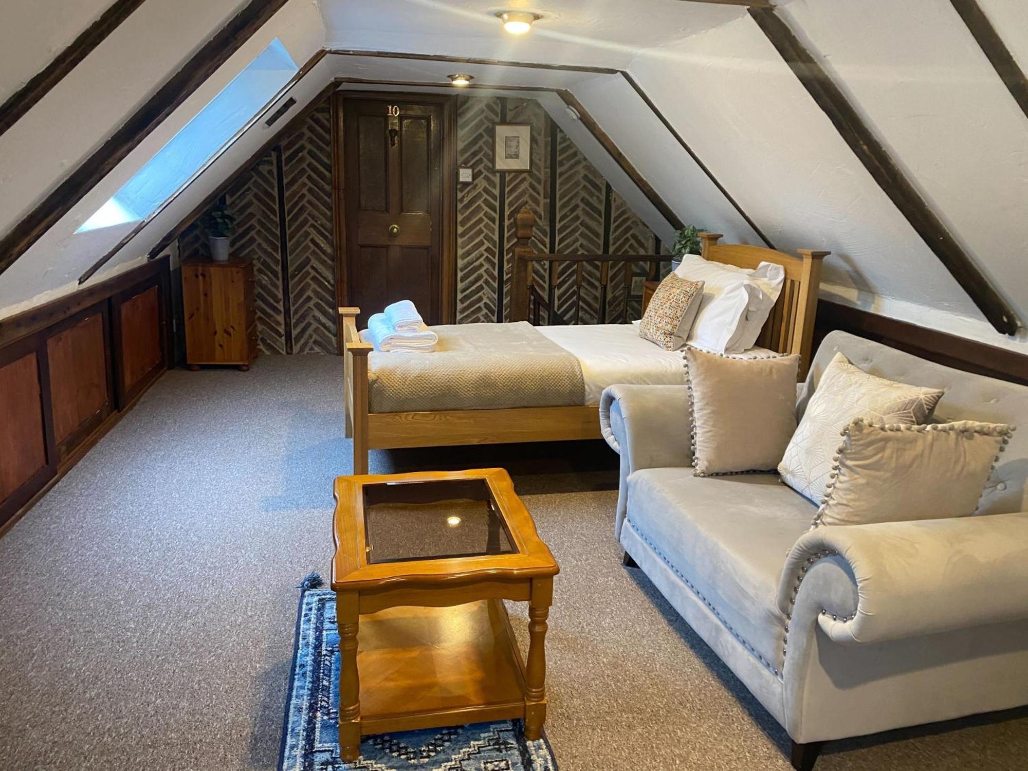 Dyke Farm Barn Near By Huluki Sussex Holiday home *